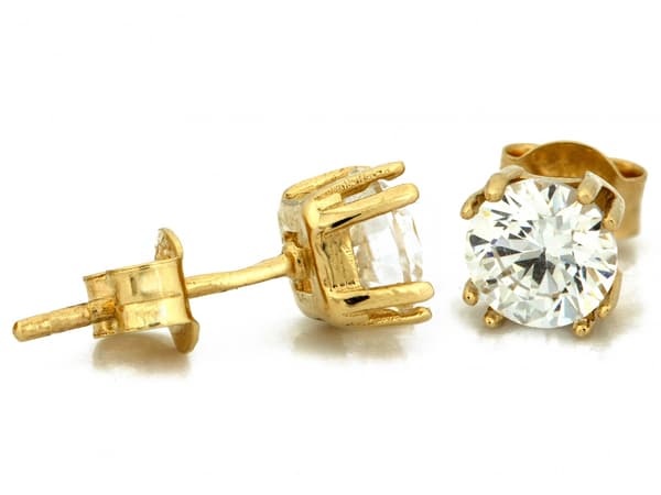 Gulørering for kvinder 585 med trendy 14 karat sten
