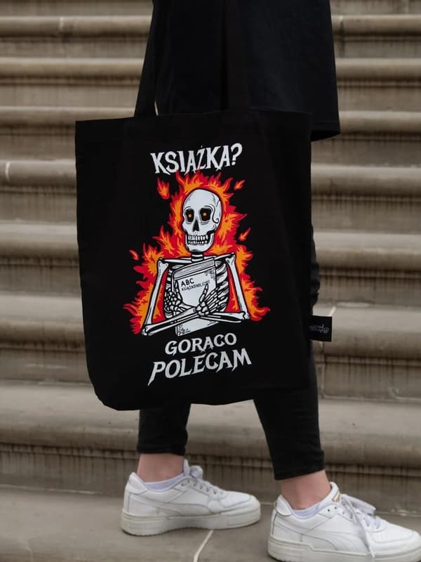 Bokväska? Jag rekommenderar den starkt.