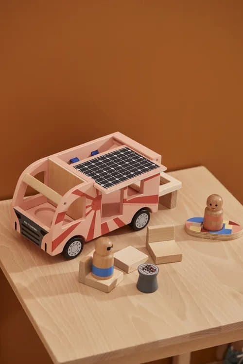 Lasten konsepti - AIDENin matkailuauto