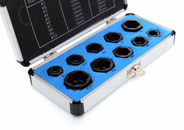 KD10268 ruuvin ulosvetimet