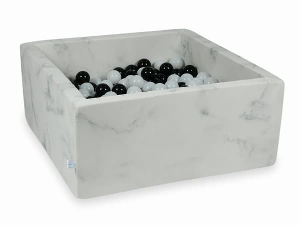 Tør pool 90x90x40 marmor med 400 bolde: sort, hvid sweater