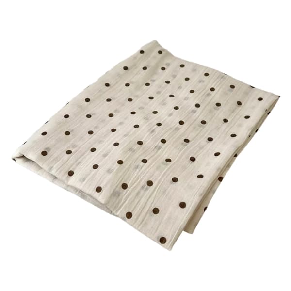 Krämfärgad halsduk med chokladprickar - 180x90 cm, bomull med polyester