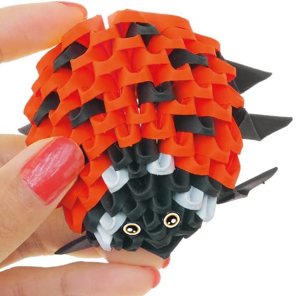 3D Origami. Nyckelpigor