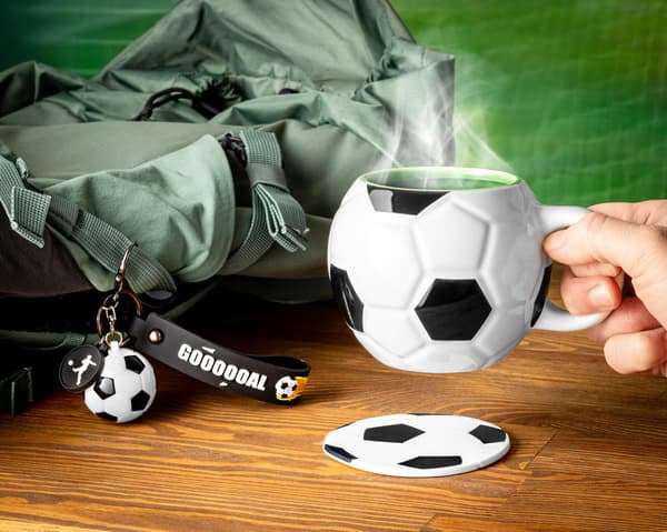 Fotbollsspelare SET: mugg, underlägg och nyckelring