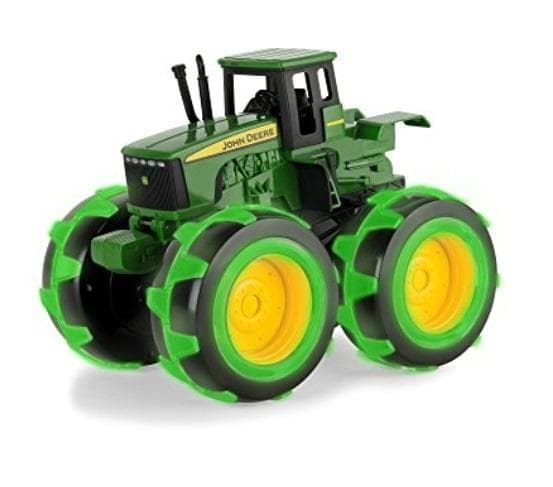 John Deere traktor med lysende dæk TOMY