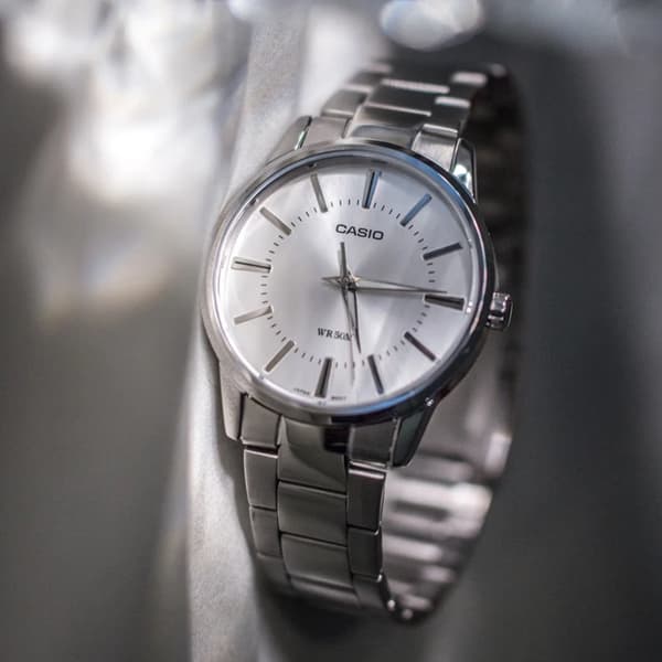 Herrklocka CASIO MTP-1303D-7AV (zd021a) med låda