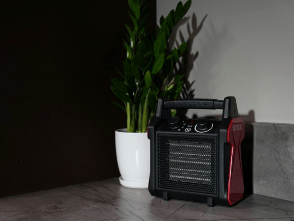 Yato YT-99720 varmelegeme med PTC-elementer og ventilator