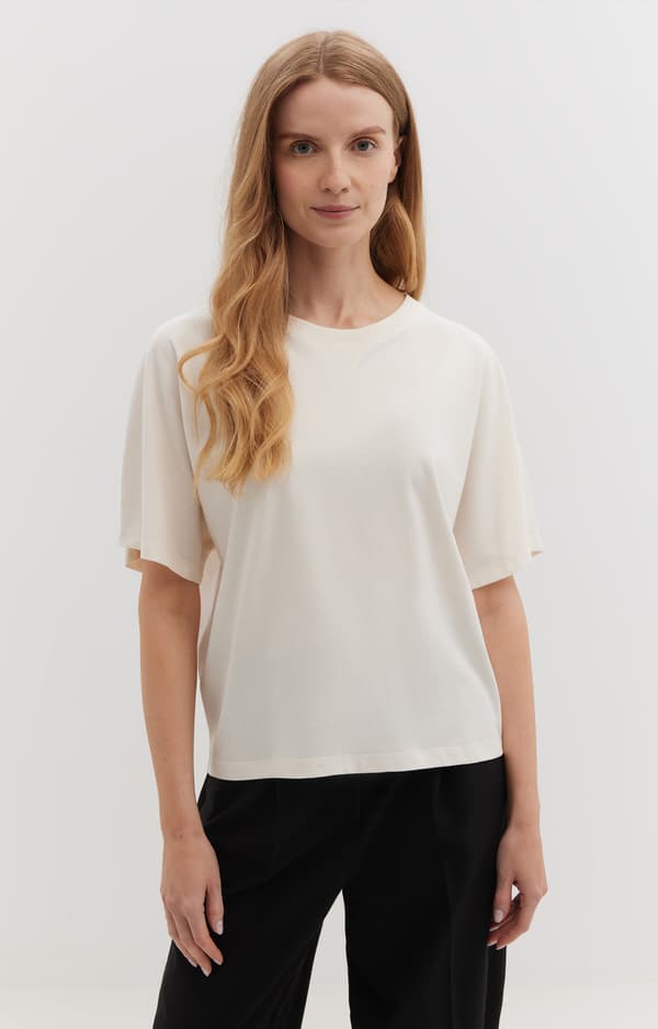 Ekologisk bomulls-t-shirt i oversize-modell, storlek S