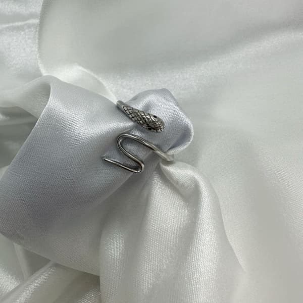 Justerbar ring i silver 925 med ormmotiv för kvinnor - Perfekt som present.