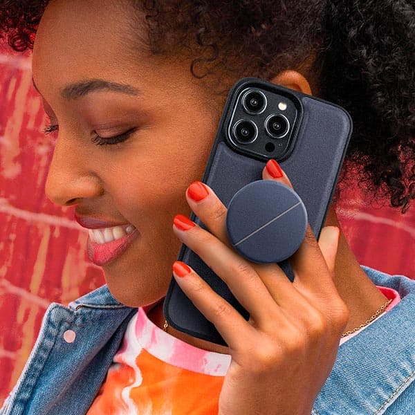 Uniq Novo cover med stativ til iPhone 14 Plus, sort
