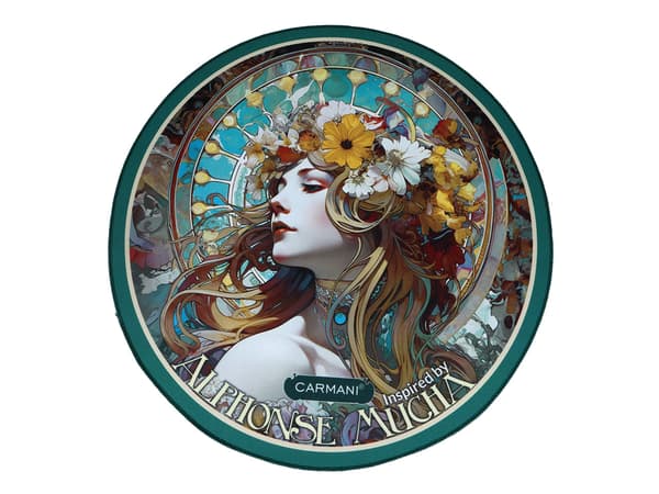 Carmani, plastikmåtte (ca. 38 cm) - Alfons Mucha