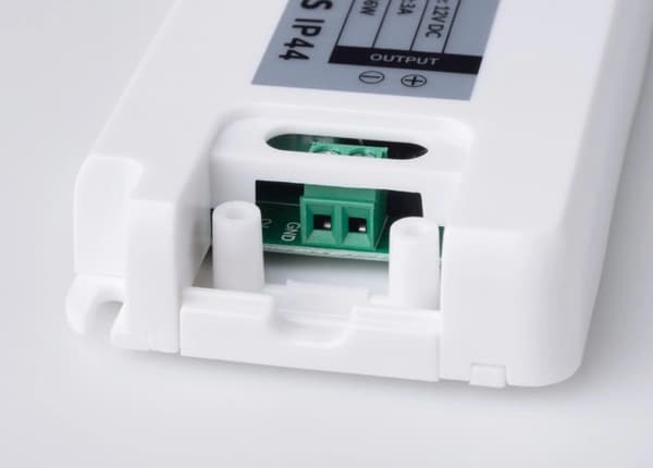 Møbel LED strømforsyningstransformator IP44 12V 36W 3A Ecolight