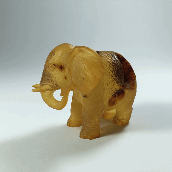 Elefant - Smycken från Baltisk Bärnsten