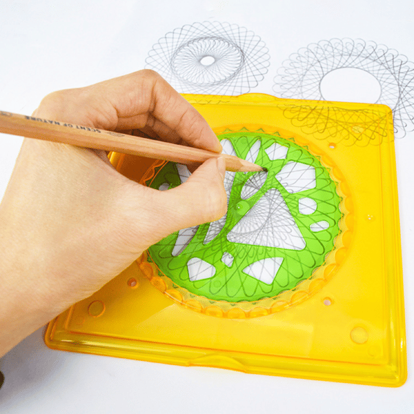 SPIROGRAPH-RITNINGSSATS