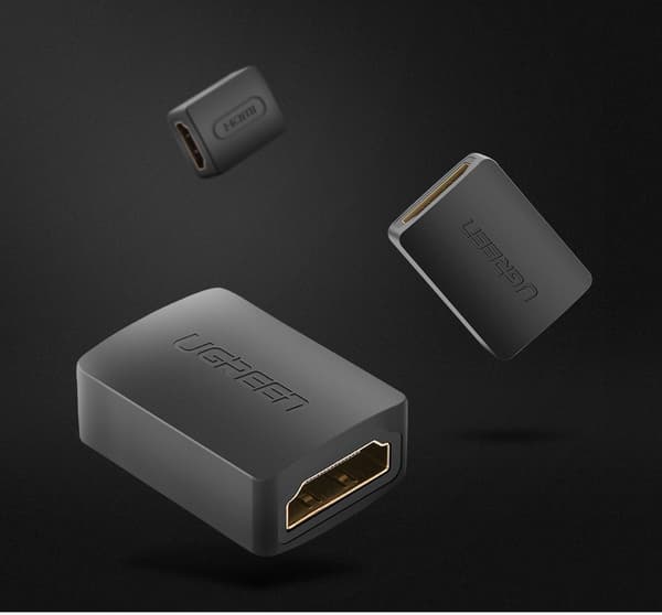 HDMI-kaapelin liitinsovitin musta