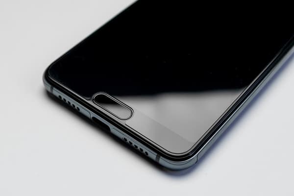 MS ImpactGLASS hybridglas til iPhone 13 mini, sort, slagfast