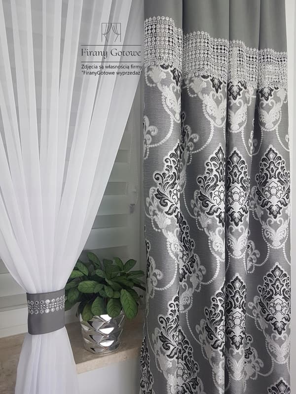 Set med lang gardin og draperier - grå