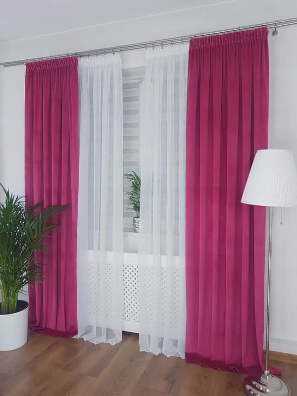Samettiverho nauhalla - fuksia