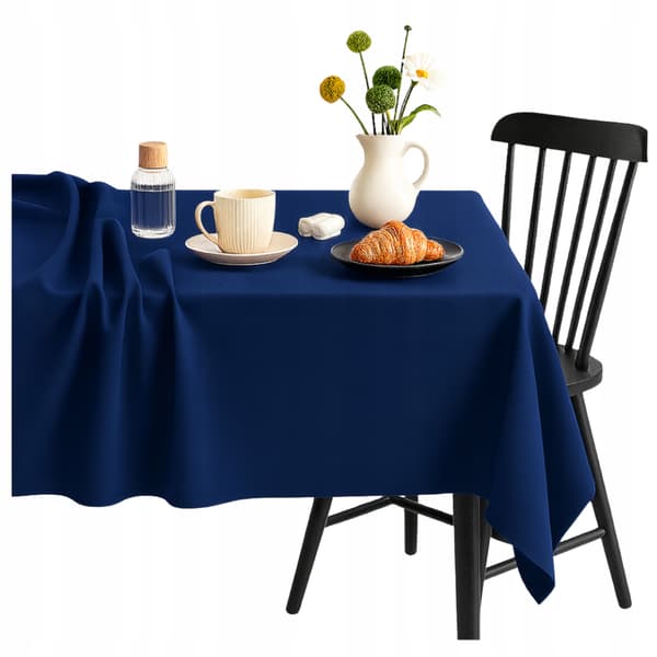 Dekorativ rektangulär bordsduk, storlek 145 x 320 cm, klassisk mörkblå.