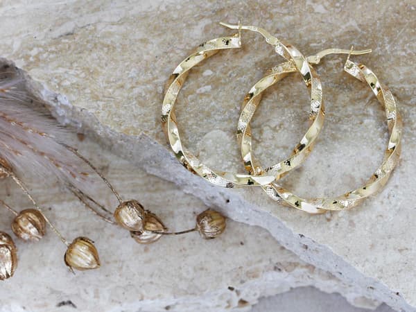 585 guldøreringne store fløjtede ringe 36 mm diameter til kvinder