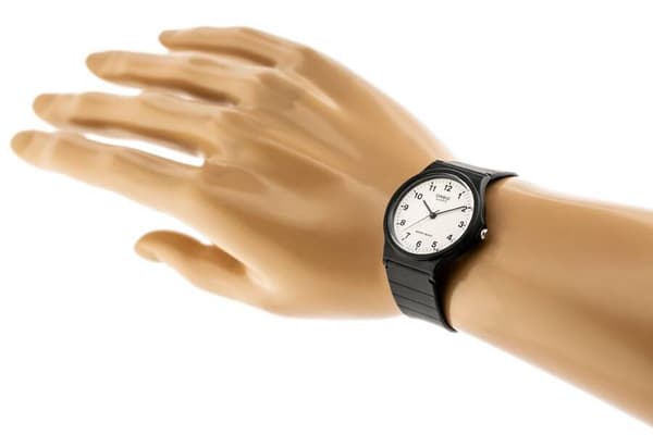 Kello unisex Casio MQ-24-7B + laatikko