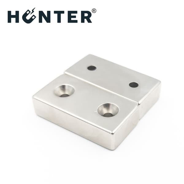 Neodymmagnet med hål för skruv 40x20x10mm rektangulär Hunter