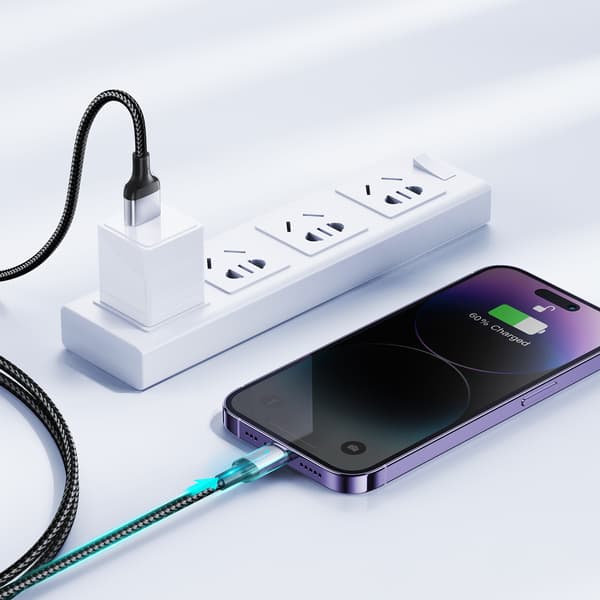 iPhone A10 -sarjan USB-kaapeli - Lightning 2.4A 1.2m musta