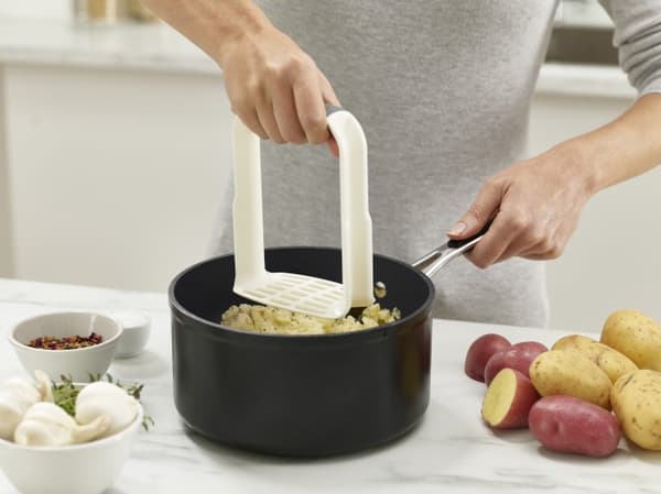 Easy-Mash grøntsagsmoser, hvid / Joseph Joseph