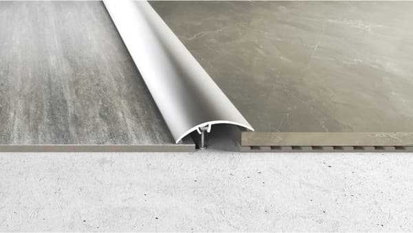 Strip A65 anodiseret sølv 120cm