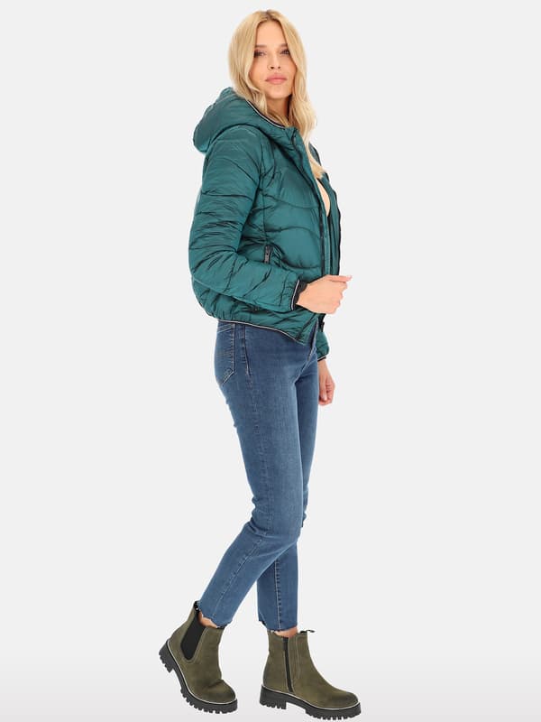 KORT SPORTY DAMEHOFTEJAKKE MED HÆTTE
