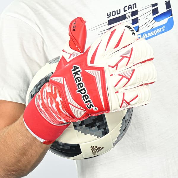 Force V4.25 RF2G | 4keepers Force V4.25 RF2G 8 målvaktshandskar