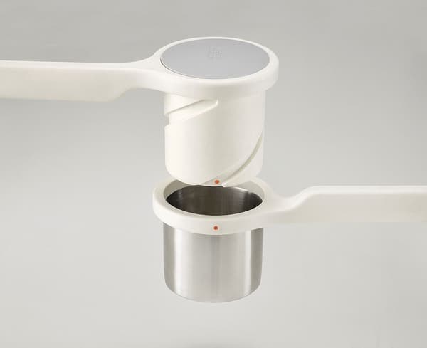 Helix Potatispress, Vit / Joseph Joseph