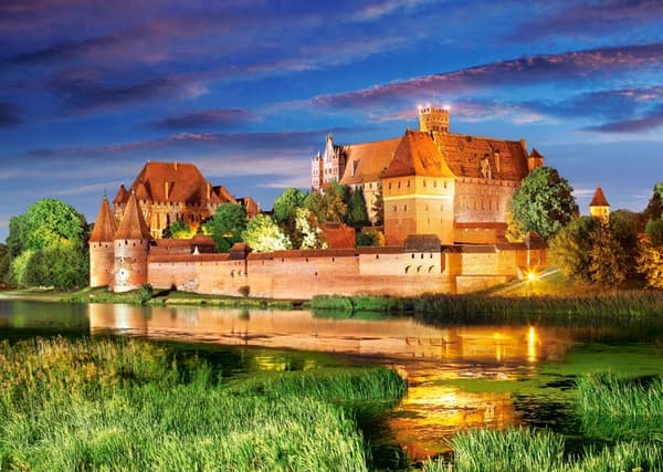 Pussel 1000 bitar Malbork slott Polen C-103010-2