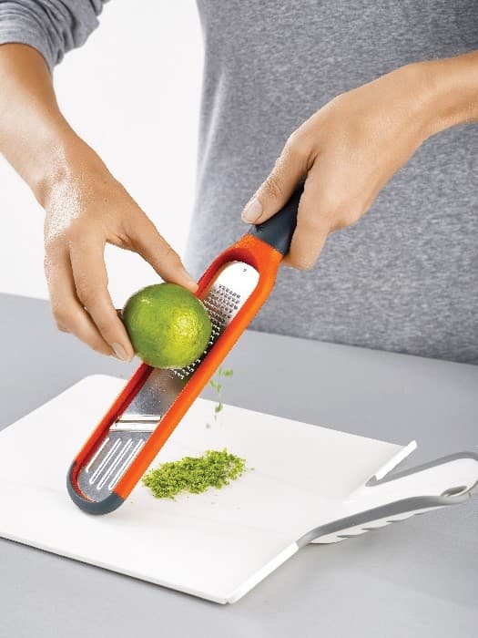 Handi-Grate appelsinskærer / Joseph Joseph