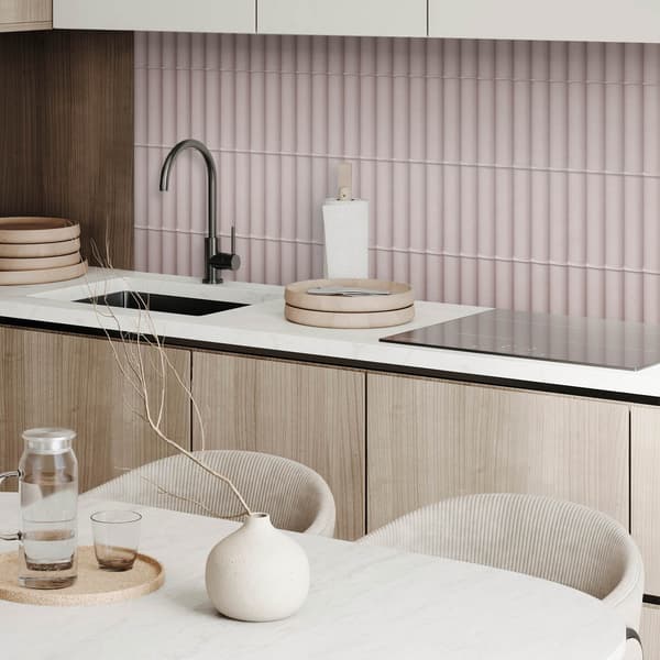 Monteringsklar vinylplade med tryk 120x60 cm parallelle teksturstriber