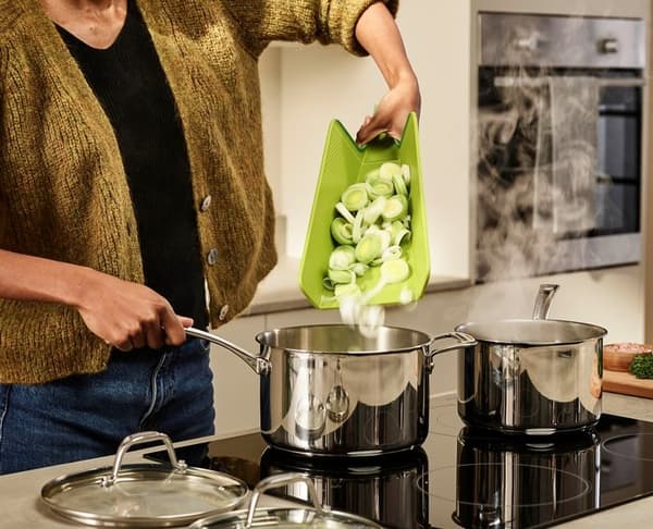 Chop2Pot Plus almindeligt bræt, grøn / Joseph Joseph
