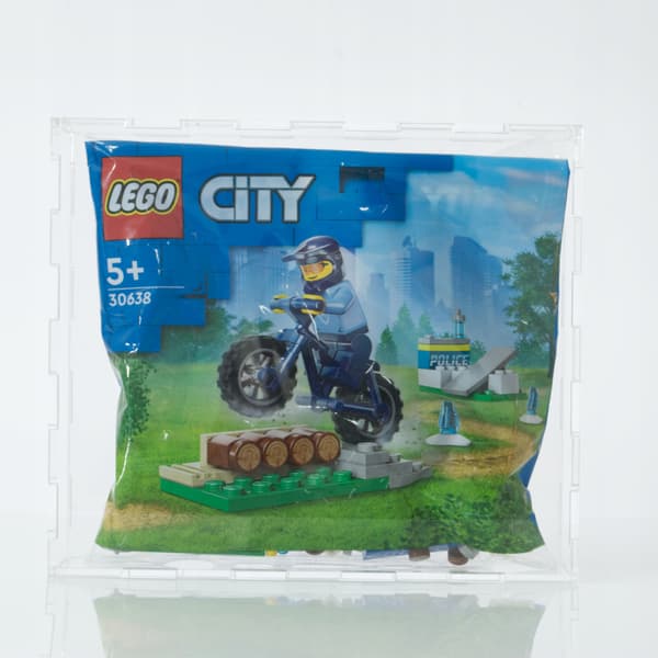 Lego-lajittelulaatikon vitriini suojaa pölyltä ja UV-säteilyltä