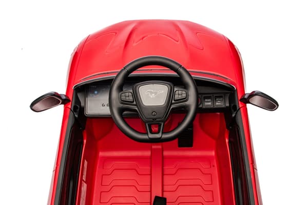 Ford Mustang Mach-E punainen 24 V akkukäyttöinen auto