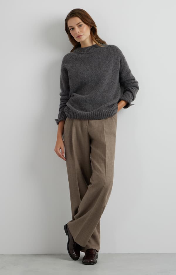 Løstsiddende sweater M
