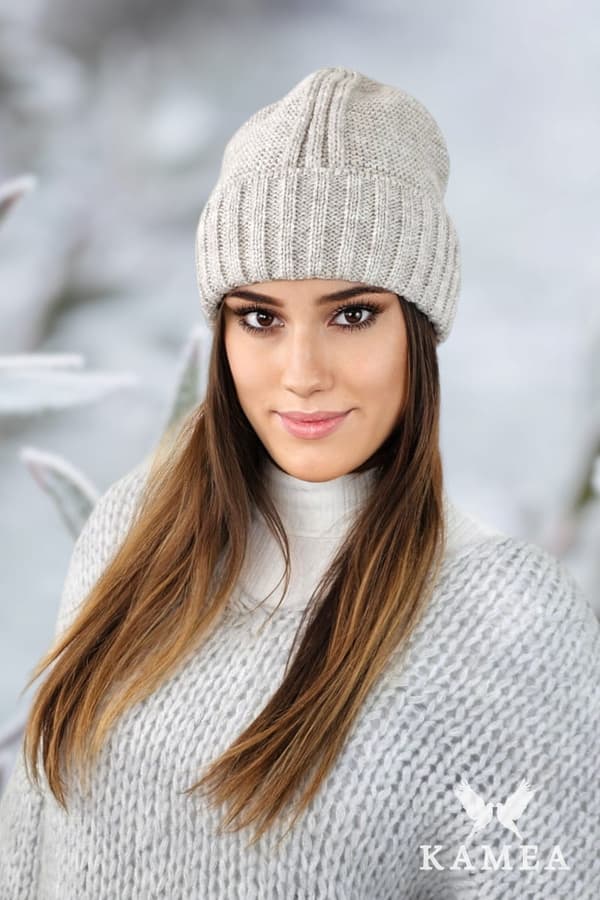 VERA dam vintermössa, beige färg