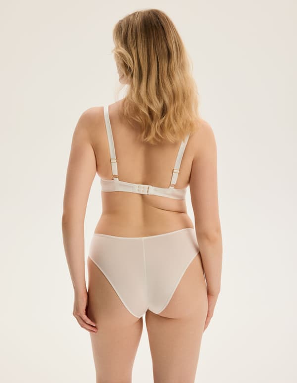 Century Esotiq Push-up-bh | Kräm 70F