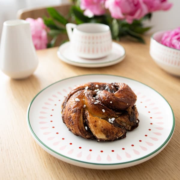 LEA porslinsfrukosttallrik 20 cm grönrosa DUKA