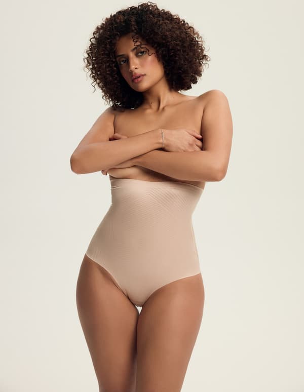 Shapy Esotiq højtaljede trusser | Beige M