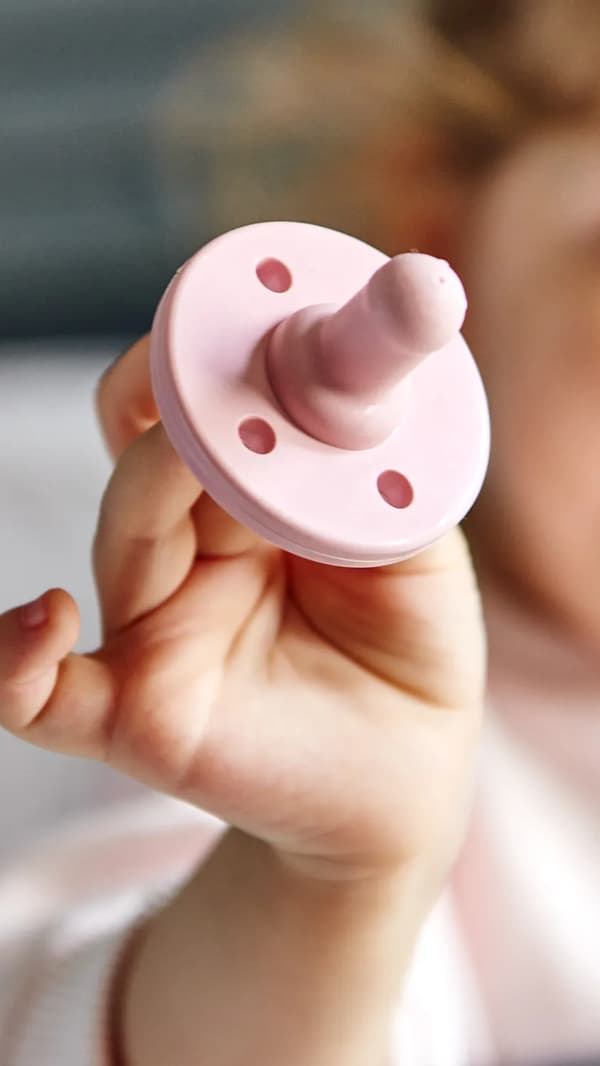 Silikone Dynamisk Sut 2 stk MinikOiOi Pink 0-24md