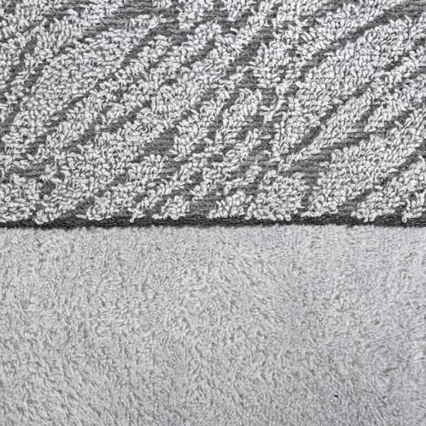 Nola präglad handduk 50x90 cm silver