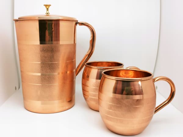 Sæt: Kobberkande 2l + 2 kopper 0,45l striber