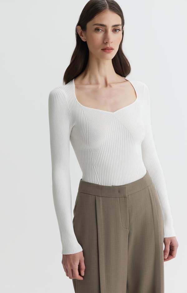 Stickad blus med ribbad mudd XXL