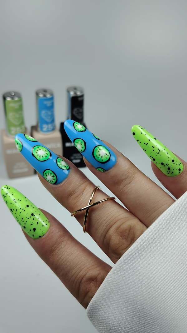Manica LED/UV Hybrid Nagellack 10ml - Squeeze Me - 253