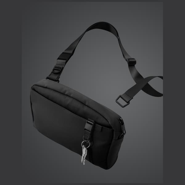 UNIQ Arden Sling 2L taske sort