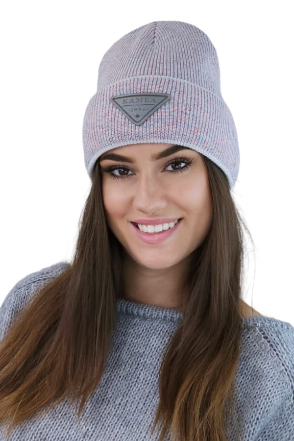 NAOMI vintermössa med applikation, ecrufärgad